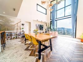  (unifamiliar aïllada), 270 m², près de bus et de train