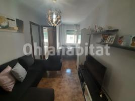 Pis, 51 m², prop de bus i tren