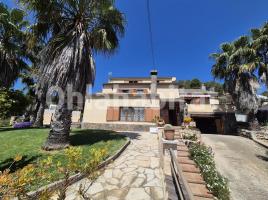 Casa (unifamiliar aislada), 314 m², cerca de bus y tren