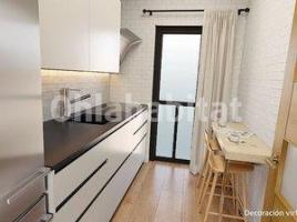 Flat, 66 m², near bus and train