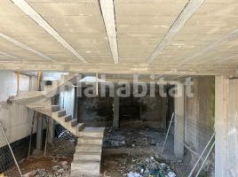 Houses (detached house), 292.75 m², near bus and train