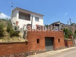 Houses (detached house), 121 m², near bus and train