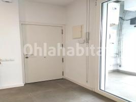 Piso, 90 m², cerca de bus y tren