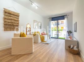 Piso, 89 m², cerca de bus y tren, seminuevo