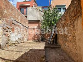 Sòl urbà, 180 m²