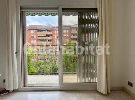 Flat, 59 m², near bus and train