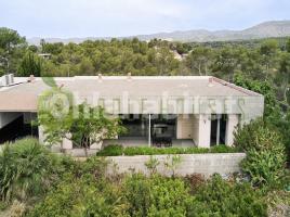 Casa (unifamiliar aïllada), 360 m², prop de bus i tren, Calle la Mistela