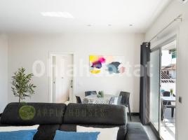 Ático, 74 m², cerca de bus y tren