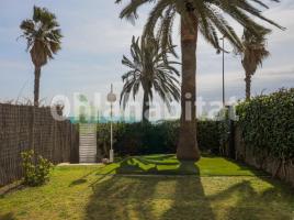 Piso, 124 m², cerca de bus y tren, Primera línea de mar