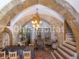 Casa (unifamiliar aislada), 221 m², cerca de bus y tren