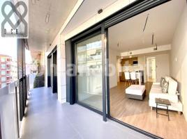 Pis, 98 m², prop de bus i tren, nou