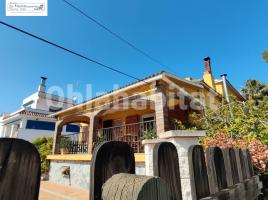  (casa rural), 217 m², près de bus et de train