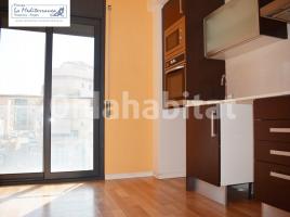 Flat, 55 m², near bus and train,  (Centre) 