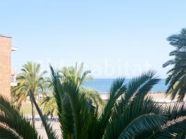 For rent flat, 63 m², near bus and train