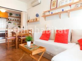 For rent flat, 63 m², near bus and train