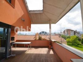 Àtic, 321 m², près de bus et de train, presque neuf