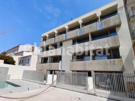 Piso, 80.51 m², cerca de bus y tren, seminuevo