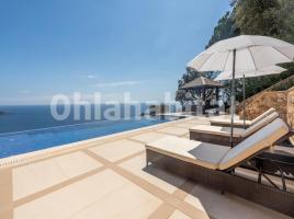For rent Houses (detached house), 504 m², near bus and train, almost new