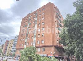 Pis, 103 m², prop bus i metro, Calle de Llança