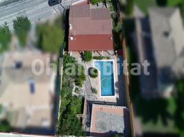 Houses (villa / tower), 290 m², Avenida Montseny