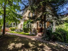Casa (xalet / torre), 296 m²