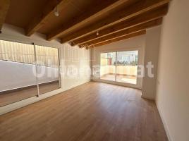 Casa (unifamiliar adosada), 118 m², seminuevo, Zona