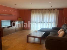 For rent flat, 83 m², almost new, Calle Padró