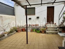 Houses (villa / tower), 122 m², Calle lluis Jover