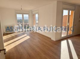 Pis, 134 m², prop de bus i tren