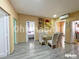 Piso, 92 m², cerca de bus y tren
