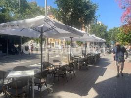 Alquiler local comercial, 68 m², cerca bus y metro