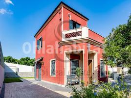  (unifamiliar aïllada), 128 m², Calle de la Ginesta