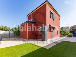  (unifamiliar aïllada), 128 m², Calle de la Ginesta