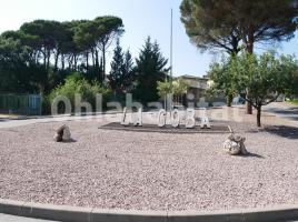 , 600 m²