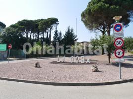 , 600 m²