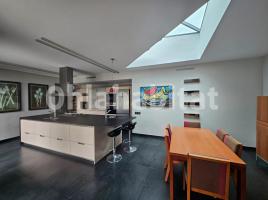 Casa (chalet / torre), 841 m², seminuevo