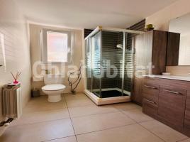 Pis, 102 m², prop de bus i tren, Calle de Teodor Lacalle