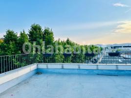 Pis, 102 m², prop de bus i tren, Calle de Teodor Lacalle