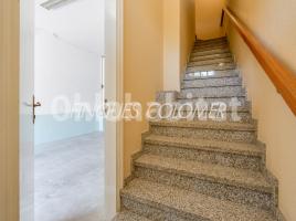  (unifamiliar adossada), 248 m², près de bus et de train