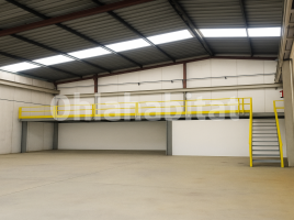 , 832 m²