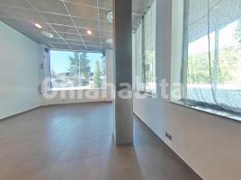 Local comercial, 205 m², prop de bus i tren, seminou, Rambla de la Girada