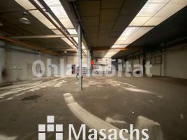 For rent industrial, 750 m², Zona