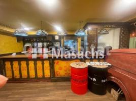 Business premises, 300 m², Zona