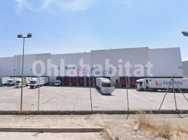 For rent industrial, 47400 m², Zona