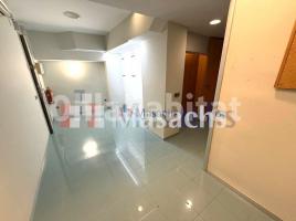 Louer , 50 m², Zona