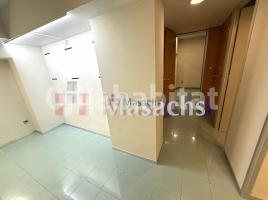 Louer , 50 m², Zona