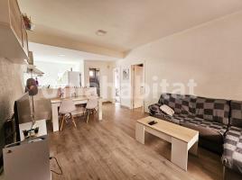 Flat, 65 m², near bus and train, Calle de Travau