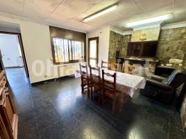 Houses (villa / tower), 99 m², near bus and train