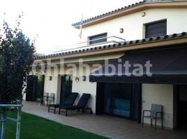  (xalet / torre), 322 m², presque neuf