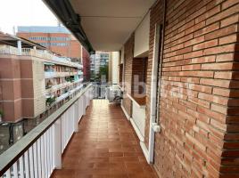 Lloguer pis, 70 m², prop bus i metro, Les Corts